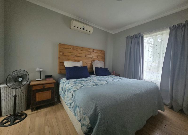 3 Bedroom Property for Sale in Oakglen Western Cape